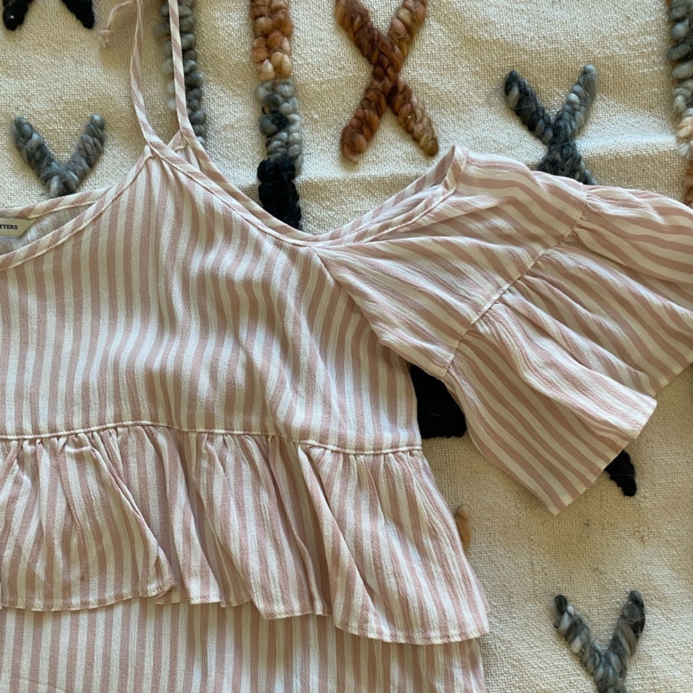 American Eagle Cold Shoulder Ruffled Top - Picture 2 of 5